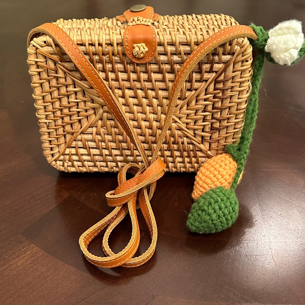 Woven Straw Crossbody Bag with Crochet Flower Accent - Natural/Tan